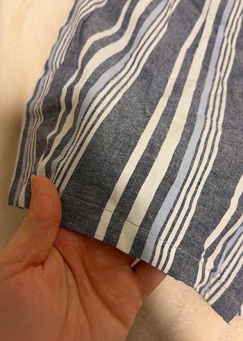 Mavi Çizgili Keten Mini Şort - Görsel 4