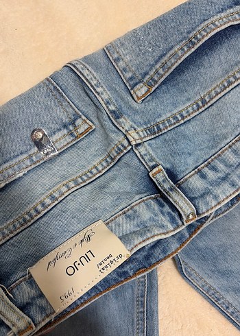 Kadın Mavi taşlı yırtık Denim Pantolon - Görsel 4