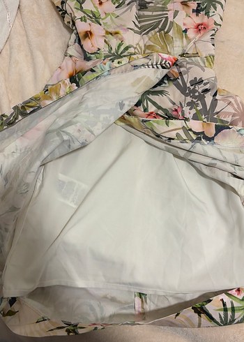 Hurda Çiçek Desenli Straplez elbise - Görsel 5