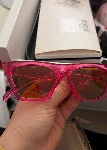 Şeffaf Pembe Kadın Güneş Gözlüğü - Görsel 3