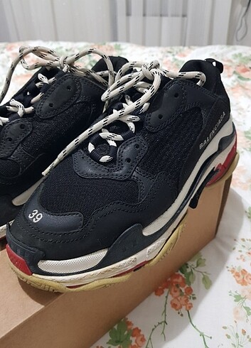 Orjinal balenciaga