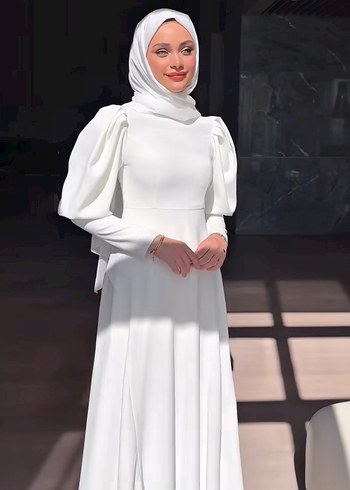38 Beden beyaz Renk Beyaz Uzun Kollu Yüksek Yakalı Kadın Elbise