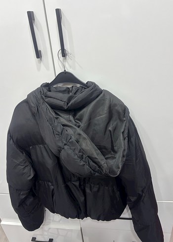 Siyah Kısa Kadın Kışlık Mont - Görsel 2