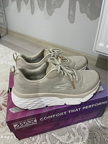 Skechers yürüyüş koşu ayakkabısı