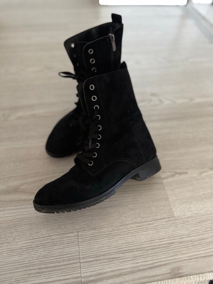 Siyah Süet Kadın Bot - Görsel 2