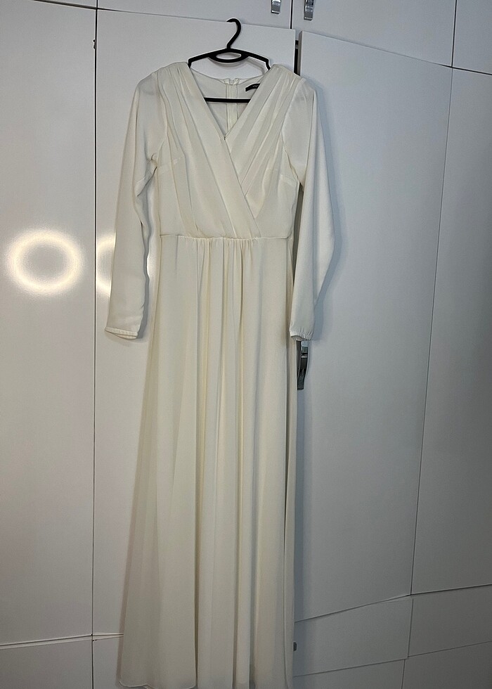 Beyaz elbise - Görsel 2