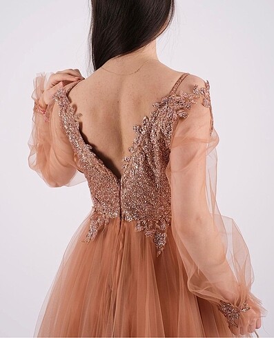 Üstü pullu nişanlılık abiye elbise - Görsel 2