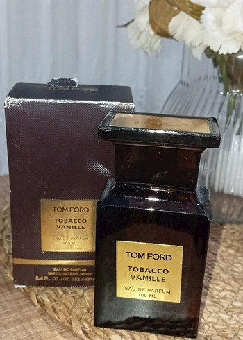 Tom Ford Tobacco Vanille Erkek Parfümü 100ml - Görsel 4