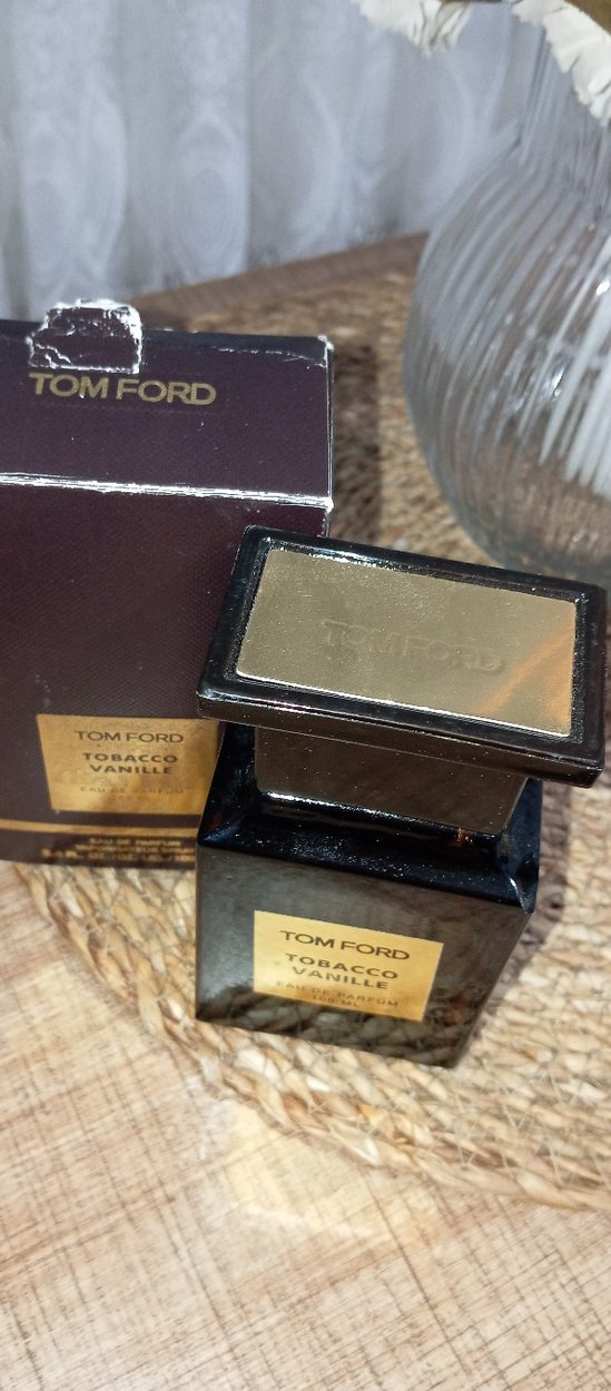 Tom Ford Tobacco Vanille Erkek Parfümü 100ml - Görsel 3
