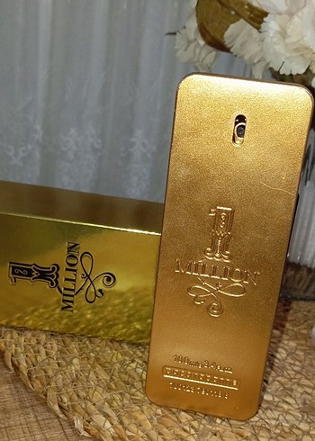Paco Rabanne 1 Million Erkek Parfümü 100 ml - Görsel 4