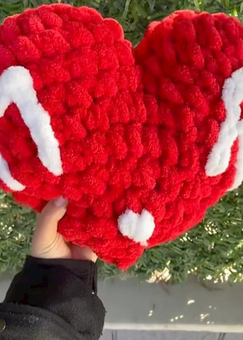 Kırmızı Kalp Şeklinde Yumuşak Yastık - Görsel 3