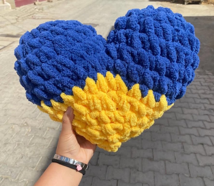 Kırmızı Kalp Şeklinde Yumuşak Yastık - Görsel 4