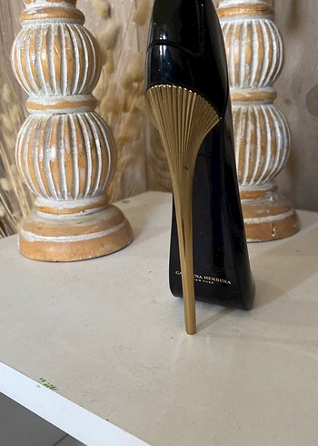 Siyah Topuklu Ayakkabı Şeklinde Kadın parfüm şişesi - Görsel 2