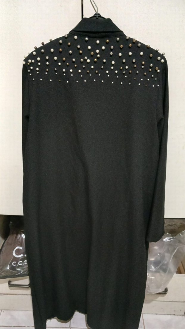 Boncuk Detaylı Siyah Uzun Kadın Kaban - Görsel 2