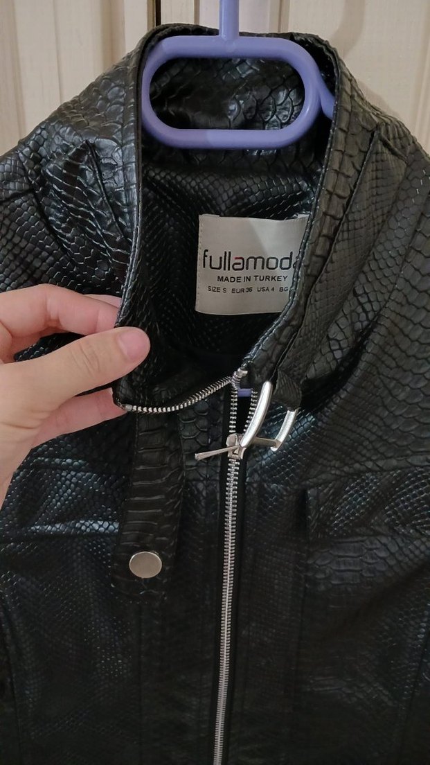 Kadın Siyah Yılan Derisi Desenli Biker Deri Ceket - Görsel 4