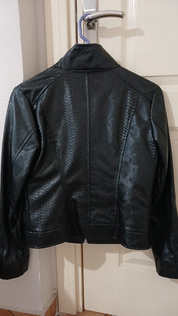 Kadın Siyah Yılan Derisi Desenli Biker Deri Ceket - Görsel 3