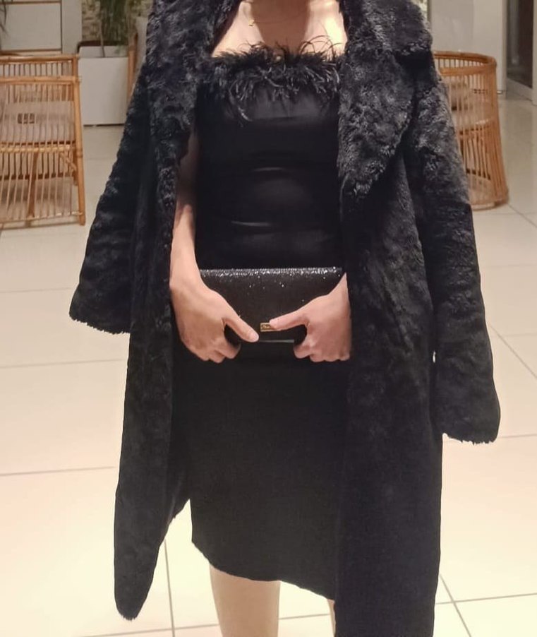 Kürk Detaylı Siyah Straplez Abiye - Görsel 3