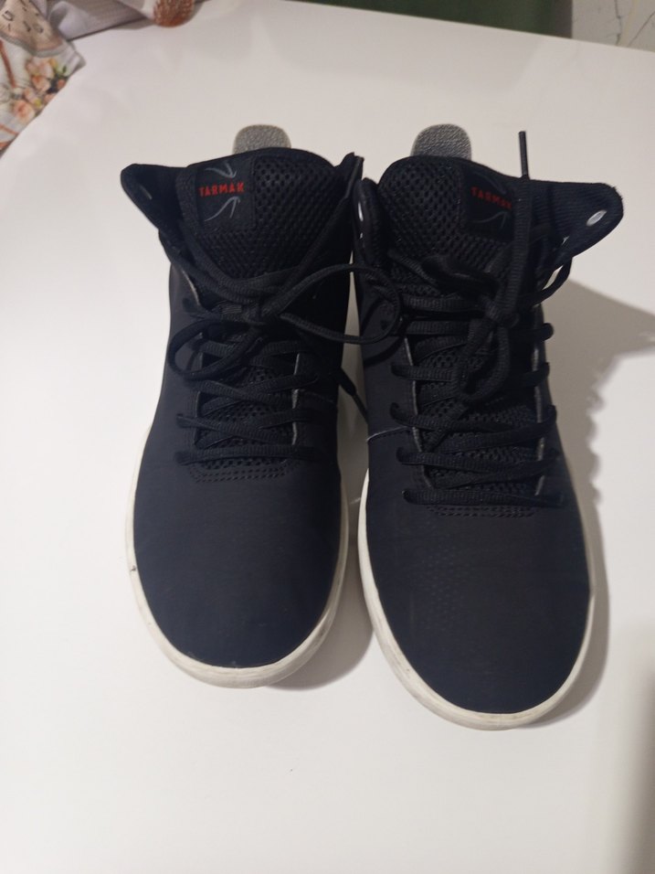 Siyah Bağcıklı Basketbol Ayakkabısı - Görsel 2