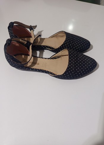 Siyah Puantiyeli Dolgu Topuklu Kadın Ayakkabı - Görsel 2