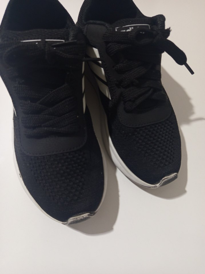 Erkek Siyah Beyaz Spor Ayakkabı - Görsel 2