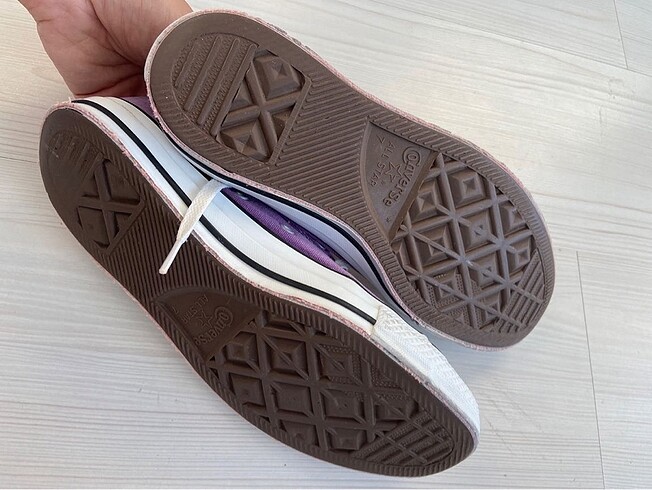 40 Beden mor Renk Orjinal mor converse 40