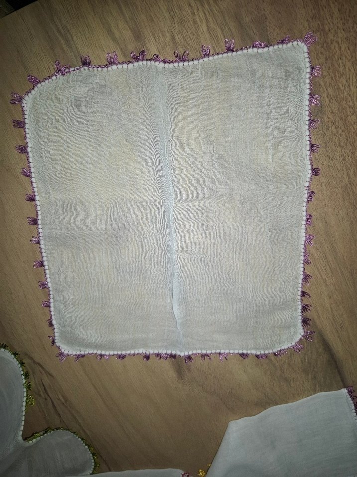 İğne oyası bebek mendili - Görsel 3