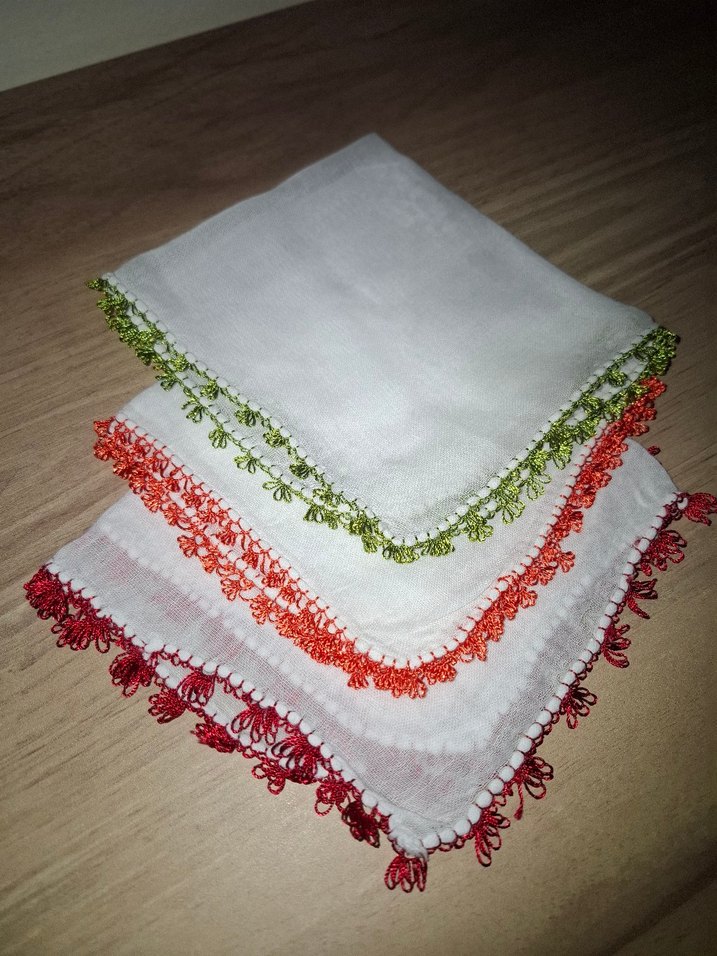 İğne oyası bebek mendili - Görsel 2