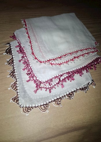 İğne oyası bebek mendili - Görsel 2