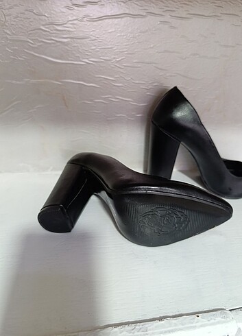 Bayan ayakkabı sadece bir kere giyildi - Görsel 5