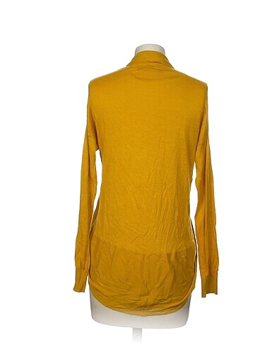 28 Beden Bershka Hırka %70 İndirimli.