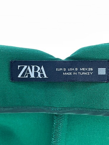 s Beden yeşil Renk Zara Kumaş Pantolon %70 İndirimli.