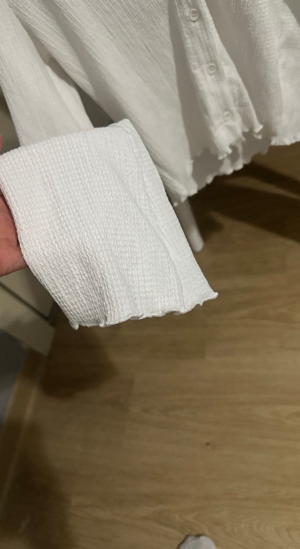 Beyaz Keten V Yakalı Salaş Kadın Gömlek - Görsel 2