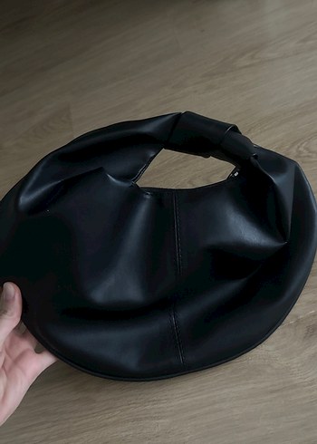 Minimalist Siyah Deri Kadın Çanta - Görsel 3