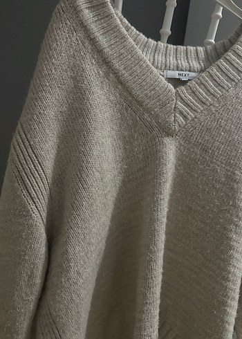 Bej V Yaka Örgü Kadın Kazak - Görsel 2