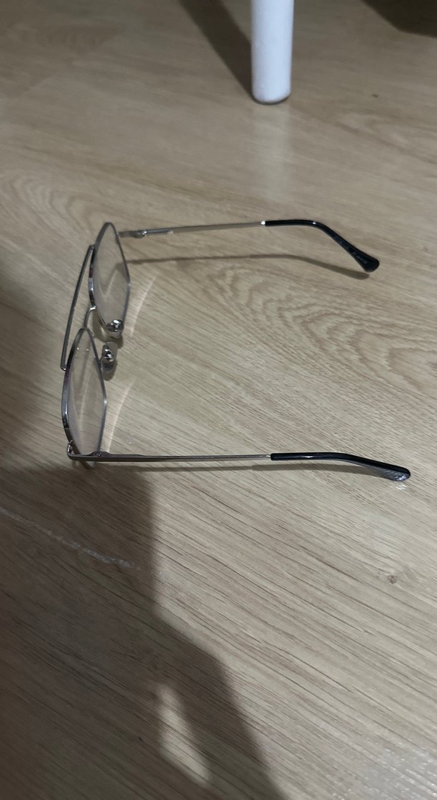 Gri Transparan Minimalist Kadın Gözlüğü - Görsel 2