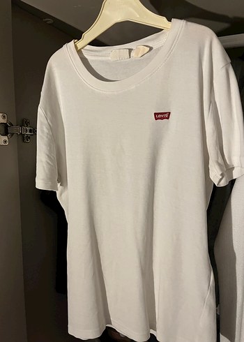 Levi's Beyaz tişört
