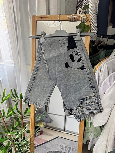 MOM JEAN