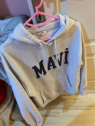 Mavi sweatshırt