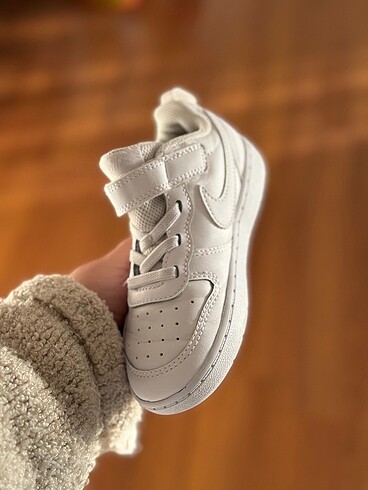 26 Beden beyaz Renk nike çocuk ayakkabı