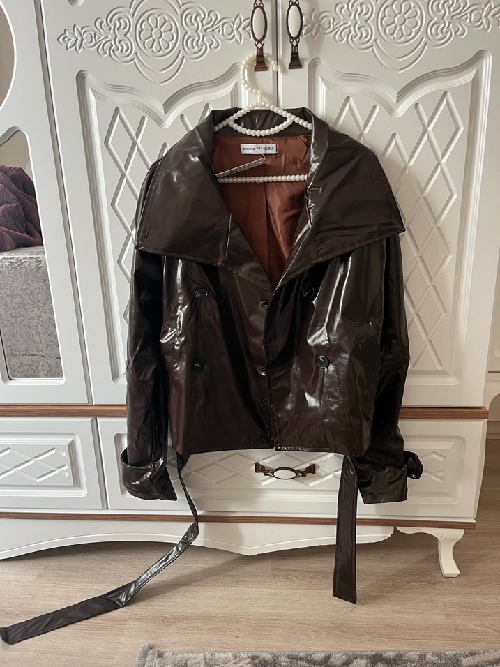 Kahverengi Deri Kemerli Kadın Ceket - Görsel 4