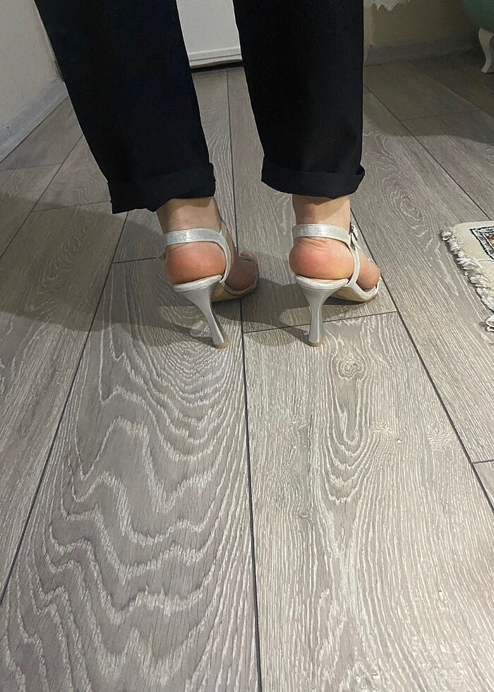 Kadın çift bantlı taşlı topuklu ayakkabı - Görsel 4