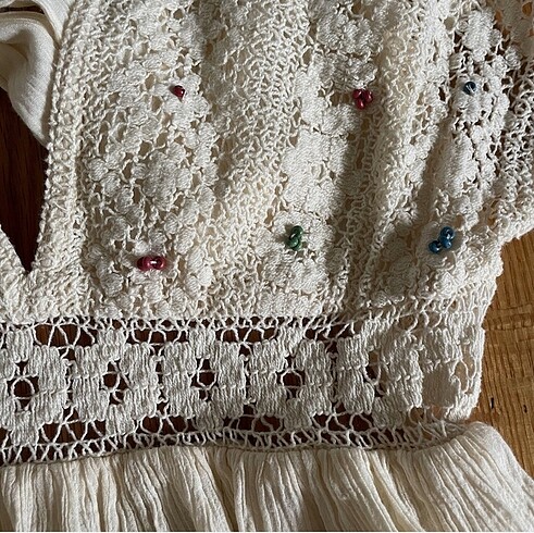 Zara boncuk işlemeli elbise - Görsel 6