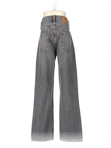 34 Beden Zara Jean / Kot %70 İndirimli.