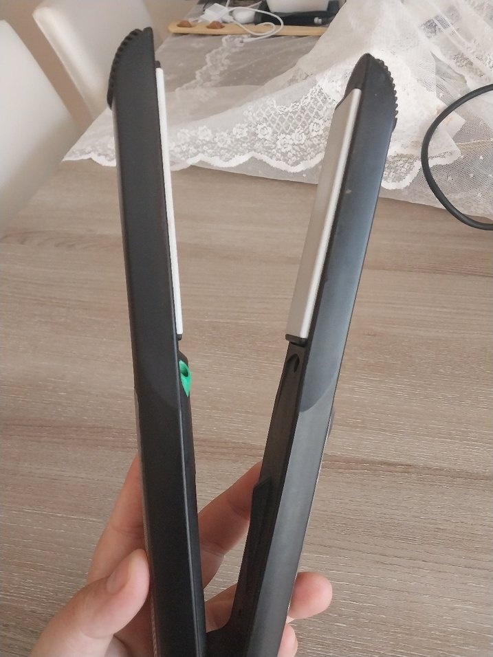 Dijital Ekranlı Beyaz Gri Saç Düzleştirici - Görsel 2