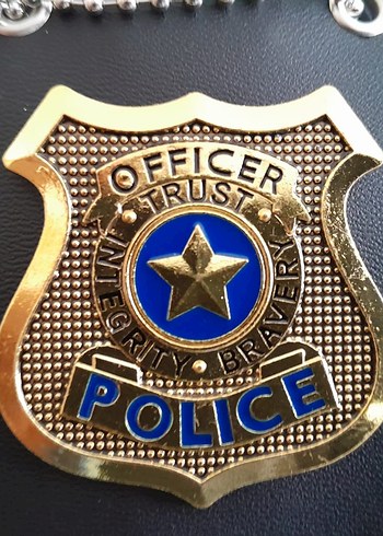 Altın Renk Parlak Polis Rozeti - Görsel 5