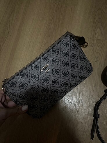 Guess çanta + töz turbası