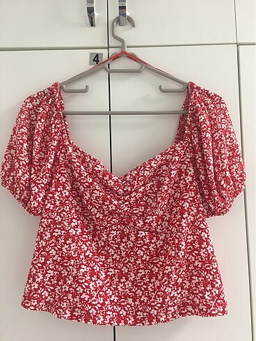 Lcw kırmızı crop bluz