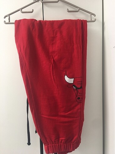 xxl Beden kırmızı Renk Chigago Bulls lisanslı eşofman altı