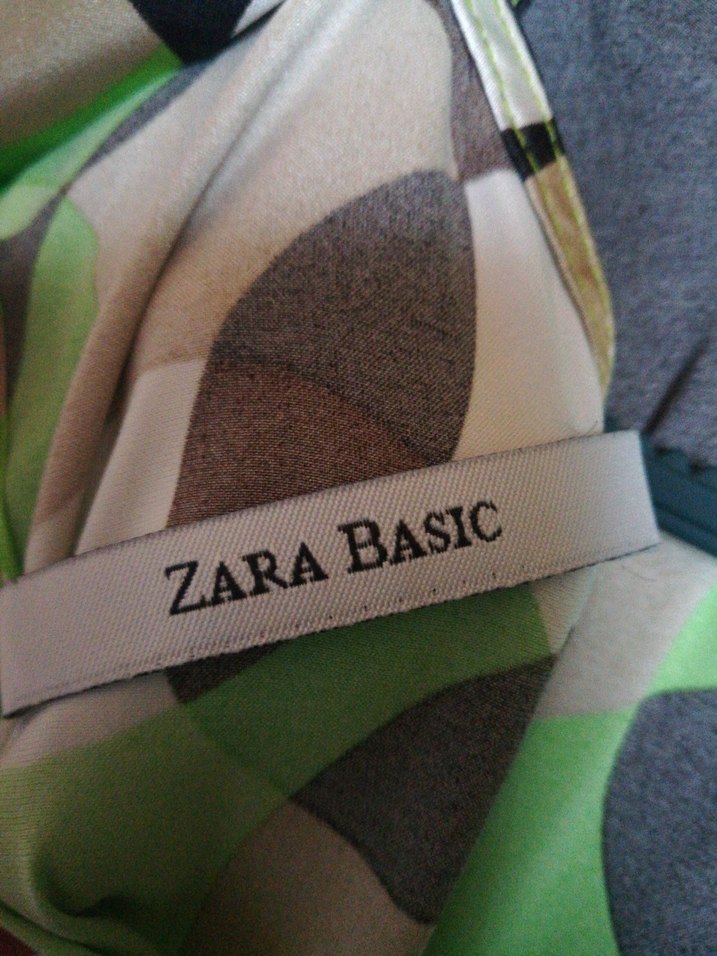 Haki Desenli kolsuz bluz - Görsel 3