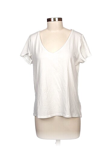 H&M T-shirt %70 İndirimli.